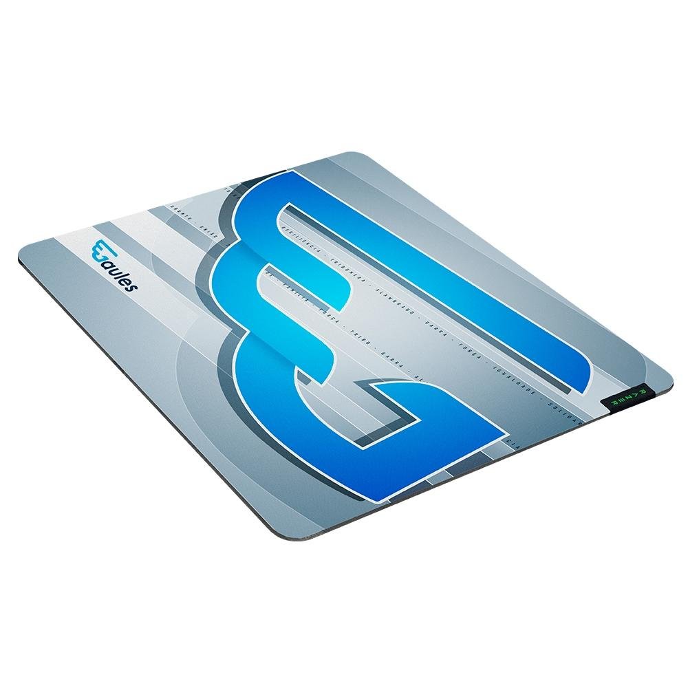 Mousepad Gamer Razer Gigantus V2 Gaules Edition, Grande 450x400mm - RZ02-03331900-R3M1 Mousepad Gamer Razer Gigantus V2 Gaules Edition, Grande 450x400mm - RZ02-03331900-R3M1
