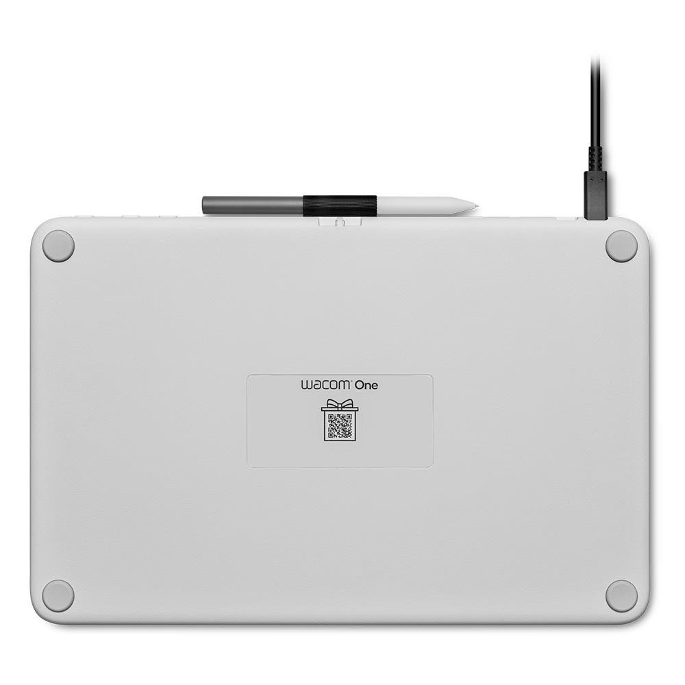 WACOM One ペンディスプレイ13タッチ お絵描き開始まで超シンプルでエントリーモデルとしては初めてタッチ