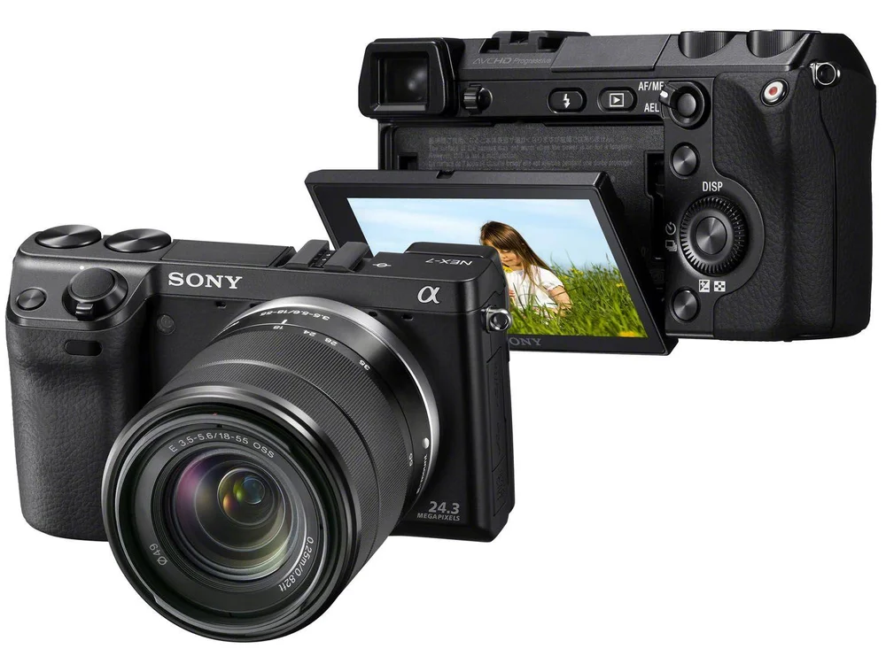 Câmera Digital Sony NEX-7K 24.3MP LCD 3”