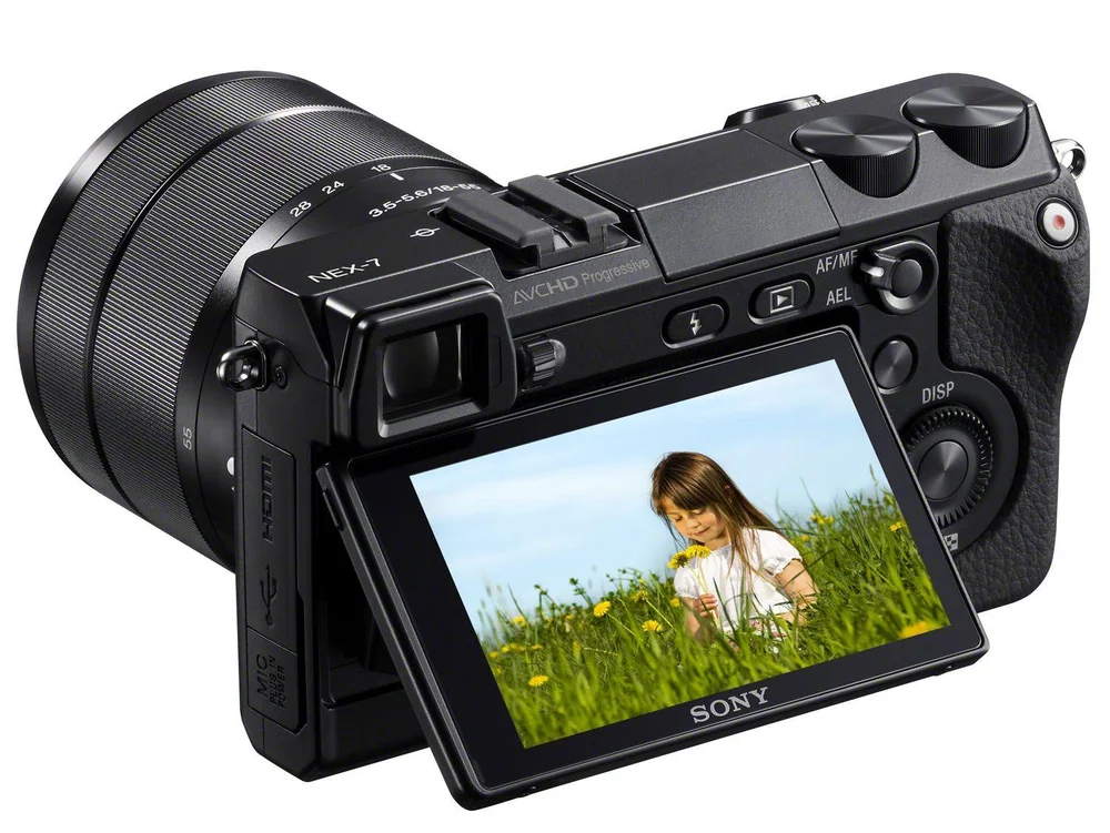 SONY NEX−7 NEX-7K Câmera Digital Sony NEX-7K 24.3MP LCD 3”