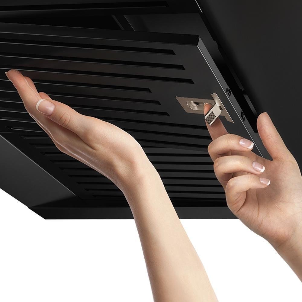 Coifa de Parede Electrolux, 90cm, Preta, Pro Series, 127V - 90CTV Coifa de Parede Electrolux, 90cm, Preta, Pro Series, 127V - 90CTV