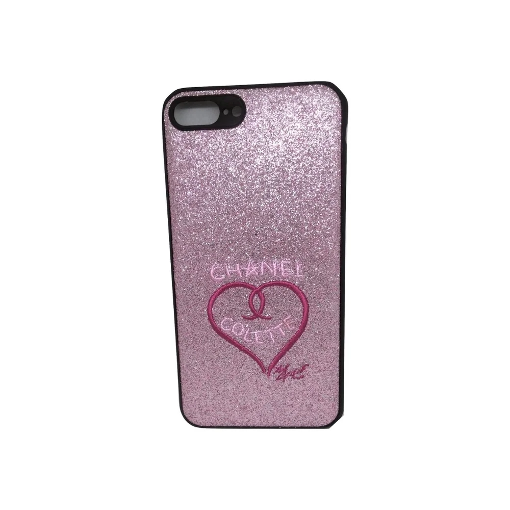 Capa Case iPhone 7 e 8 Plus Coração Bordado